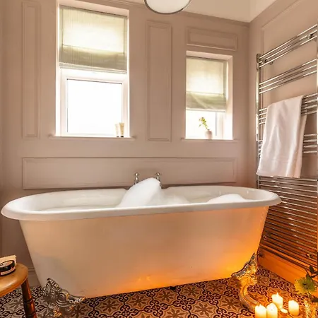 Emerald Park - Hot Tub & Games Room! Casa vacanze Scarborough