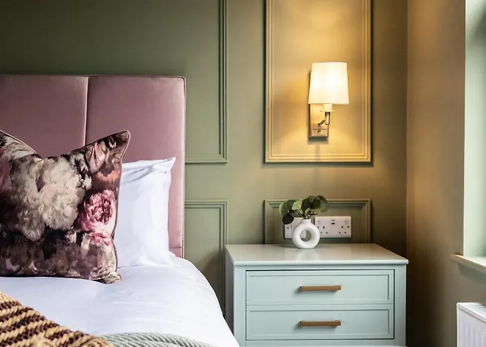 Ferienhaus Emerald Park - Hot Tub & Games Room! *