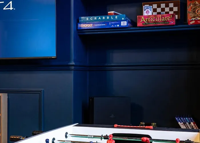 Ferienhaus Emerald Park - Hot Tub & Games Room! *