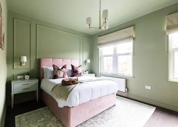 Ferienhaus Emerald Park - Hot Tub & Games Room!