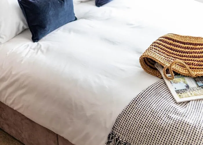 Ferienhaus Emerald Park - Hot Tub & Games Room!