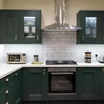 Σπίτι διακοπών Emerald Park - Hot Tub & Games Room!
